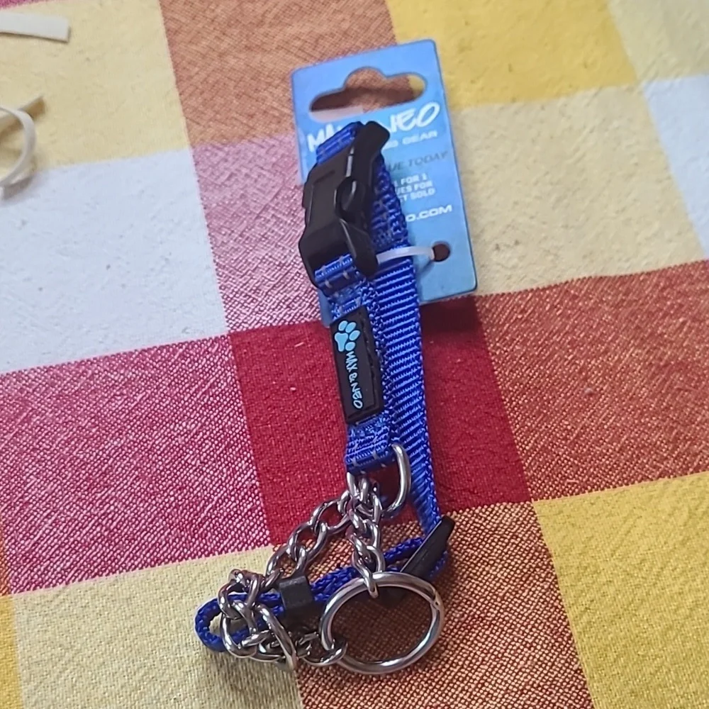 New. Chain martindale dog collar size xsmall blue